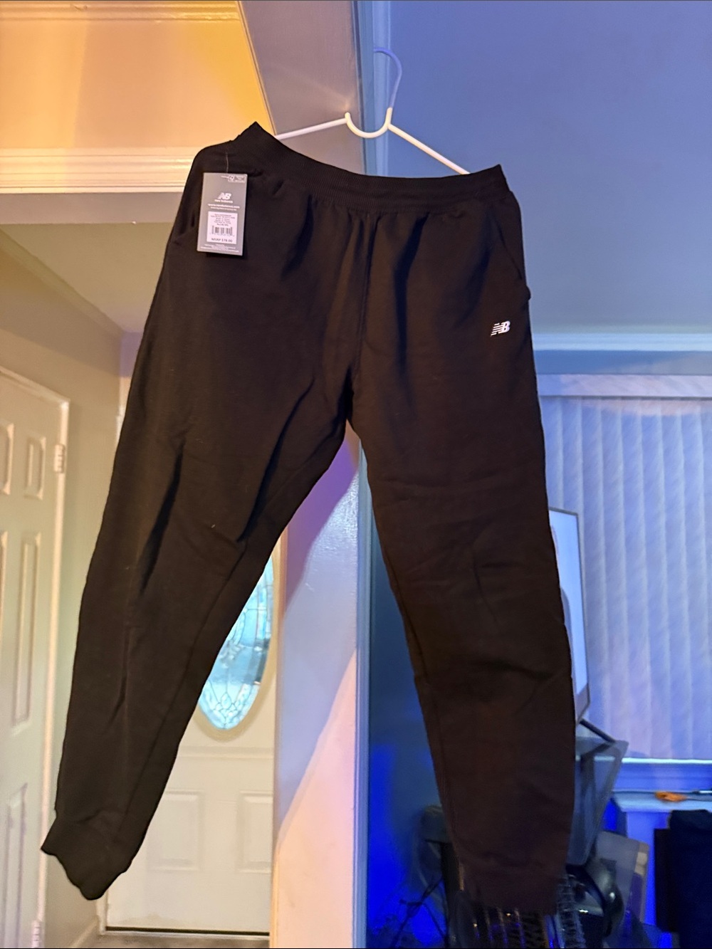 New Balance Boys Black Jogger Sweatpants with Small White NB Logo XXL(18/20)